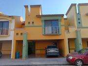 Casa en renta o venta en Quinta las Villas, Irapuato,...