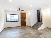 Casa en Renta o Venta en Residencial ARBOLADA en esquina