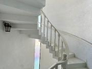 CASA EN RENTA PARA FAMILIA U OFICINA EN CALLE LOS PINOS