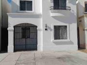 CASA EN RENTA PORTAL DEL AGUA SEMIAMUEBLADA