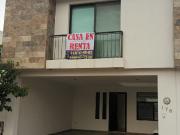 CASA EN RENTA PRIVADA BARI, EN FRACCIONAMIENTO CATARA...