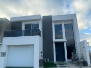 CASA EN RENTA PUNTA AZUL