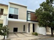 Casa en renta Punta del Este, Cluster Privado