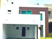 Casa en Renta Res. La Escondida