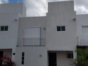 Casa en Renta Residencial Izamal, Polígono Sur