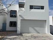 CASA EN RENTA RINCONADAS DEL VALLE II