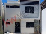 CASA EN RENTA SANTA ELENA