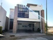 CASA EN RENTA SANTA RITA