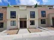 CASA EN RENTA SEMI NUEVA, UBICADA EN MISION MONTEJO,...