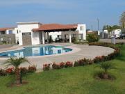 CASA EN RENTA SENDERO DE LUNA UNIVA