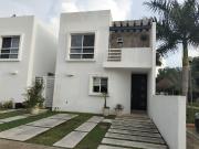 Casa en renta sin muebles en la Joya Playa del Carmen, Q Roo