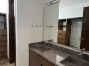 Casa en renta sin muebles frente a las áreas comunes en...