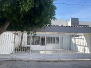 Casa en RENTA sobre calle abierta en Colinas del Cimatario