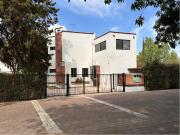 CASA EN RENTA SOBRE CIRCUITO PRINCIPAL SAN GIL