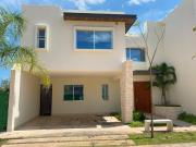 Casa en Renta Temoz?n Norte
