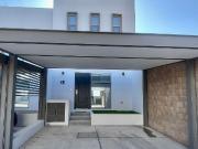 Casa en renta tipo townhose en basalto residencial en...