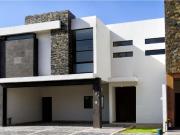 Casa en Renta totalmente amueblada con Alberca en la...