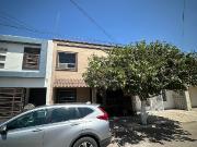 Casa en Renta totalmente amueblada en excelente ubicación