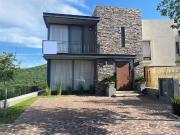 Casa en renta ubicada en fraccionamiento Altozano