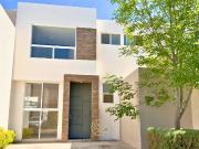 Casa en Renta Villa Sur