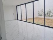 CASA EN RENTA Y VENTA EN BOSQUE REAL