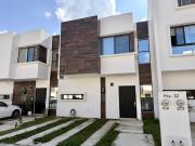 Casa en renta y venta en el Residencial Altaria de Playa...