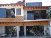 Casa en renta y venta en fracc. con vigilancia. Vista...