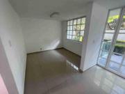 Casa en Renta y Venta en San Carlos Metepec