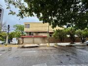 Casa en renta y venta, Esquina, Av Paseo de la Arboleda,...