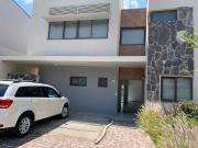 Casa en Renta Zibata