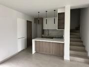 Casa en renta zoi santa anita a espaldas de plaza...