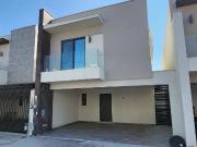 CASA EN RENTA ZONA APODACA