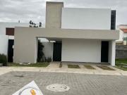 CASA EN RENTA ZONA PLATEADA