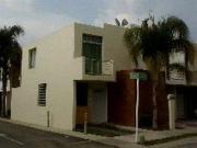 Casa en renta zona real, ubicada fte base aerea... Casa en renta zona real, ubicada fte base aerea...