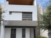 CASA EN RENTA ZONA SAN NICOLÁS DE LOS GARZA NUEVO LEÓN