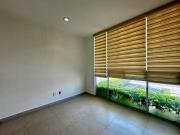 CASA EN RENTA/VENTA EN VALLE DE JURIQUILLA EN ESQUINA. 11