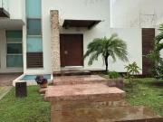 CASA EN RESIDENCIAL CLUBL AZUL #12 EN RENTA