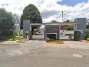 Casa en Residencial Cupatitzio con Vigilancia, Uruapan,...