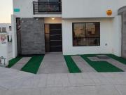 CASA EN RESIDENCIAL DEL BOSQUE