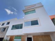 Casa en Residencial El Refugio