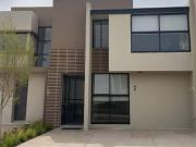 Casa en Residencial el Refugio en Venta