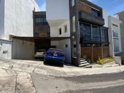 Casa en Residencial Lago Esmeralda