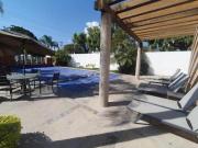 CASA EN RESIDENCIAL PORTA MAGNA CON ALBERCA EN JARDINES...
