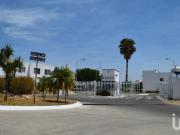 Casa en Residencial Puerta de Piedra 3 recamaras 2 1/2...