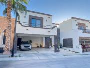 Casa en Residencial Santa Lucia