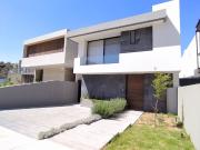 Casa en Residencial ZANDA VENTA