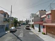 CASA EN RTNO CECILIO ROBELO, JARDIN BALBUENA