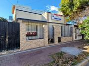 Casa en San Martin cochera, patio y terraza
