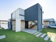 Casa en San Sebastian 6 Ambientes a la Laguna