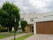 Casa en San Sebastián, Área 5 a la laguna